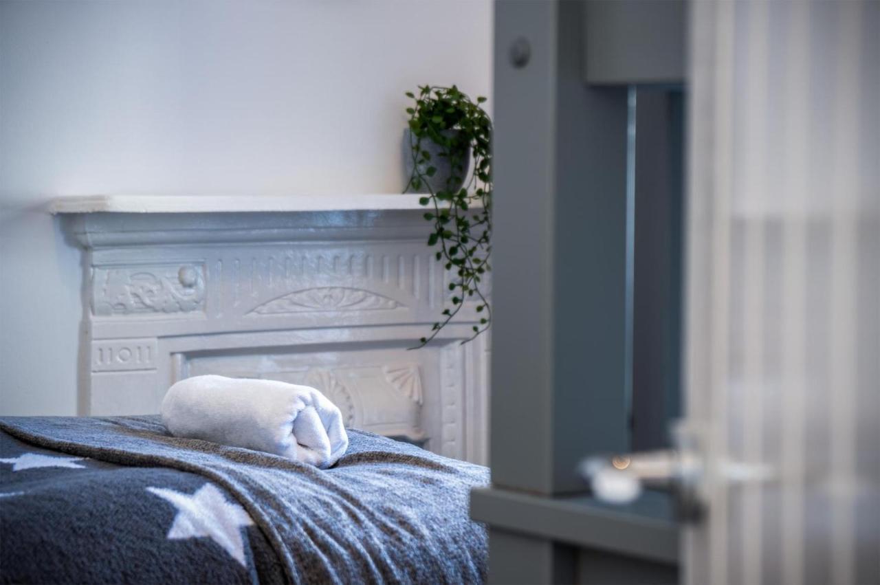 Hawtree Cottage - 2 Bedroom Cottage - Тенби Экстерьер фото